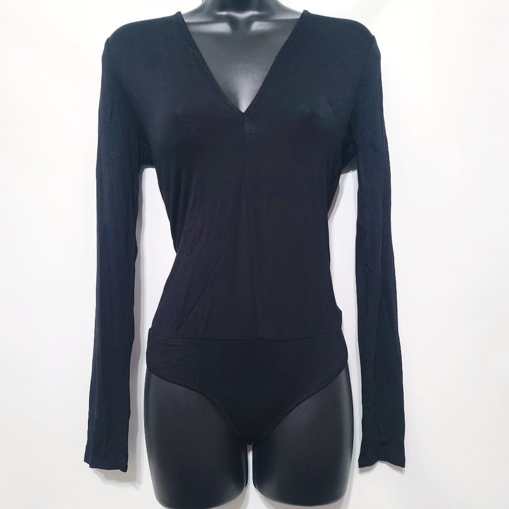 NEW Bebe - Selena Deep V-Neck Bodysuit Long Sleeves [M]